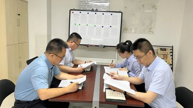 扶貧基金黨支部、第八黨支部、第四黨支部開展主題活動